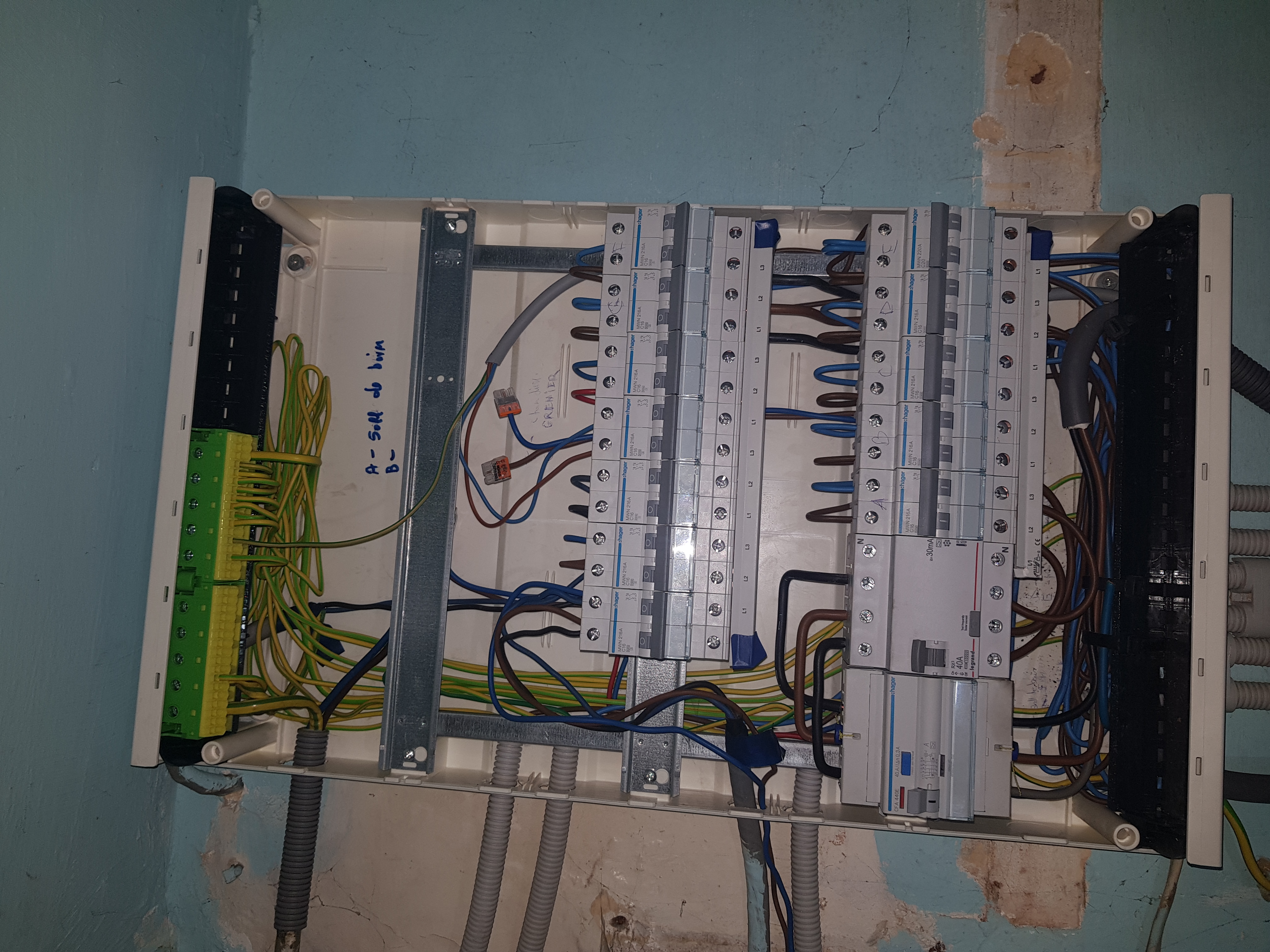 Détail des cosses carbonisées du différentiel défectueux
